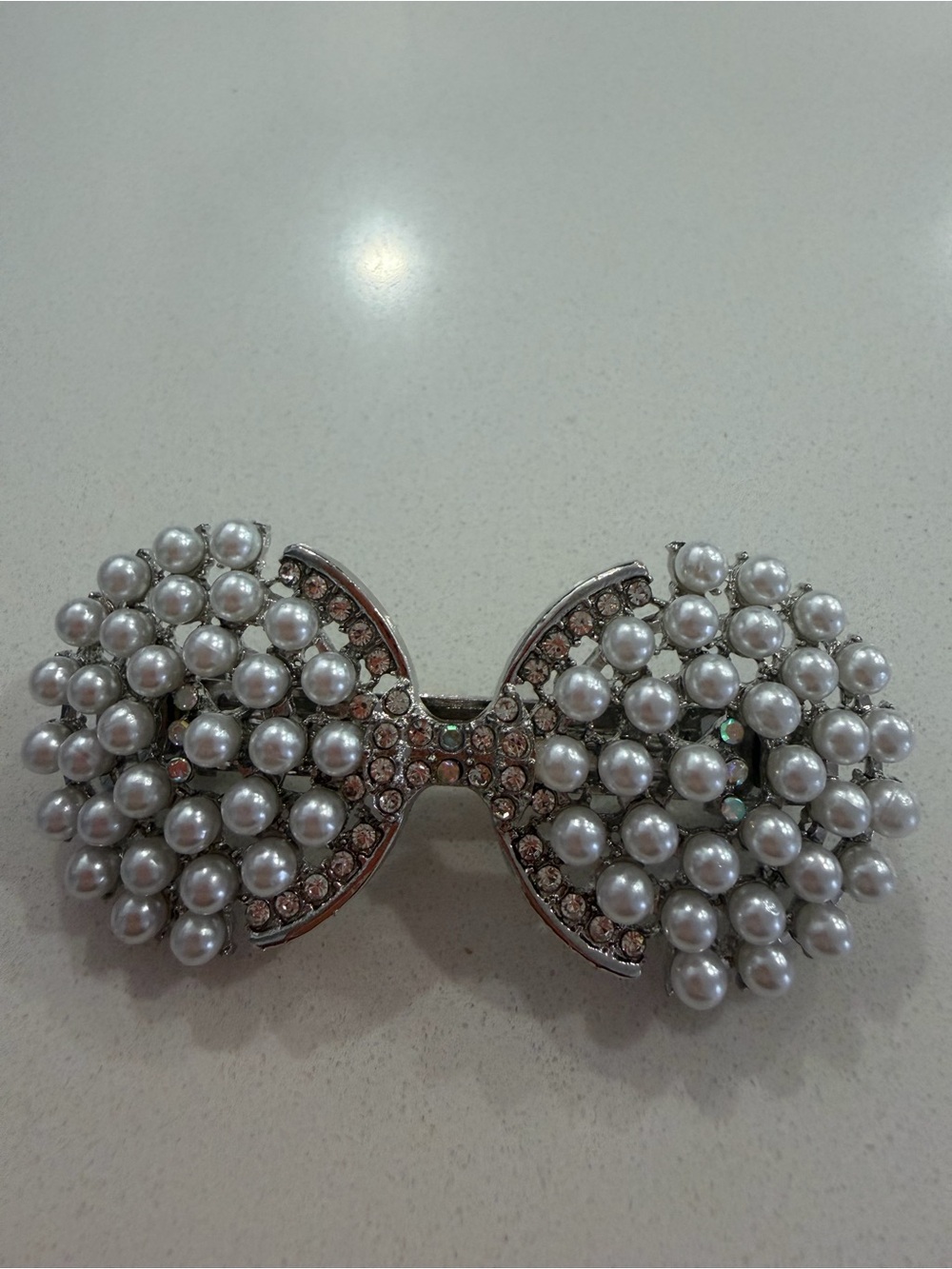 Pearl Cluster Bow Hair Clip
